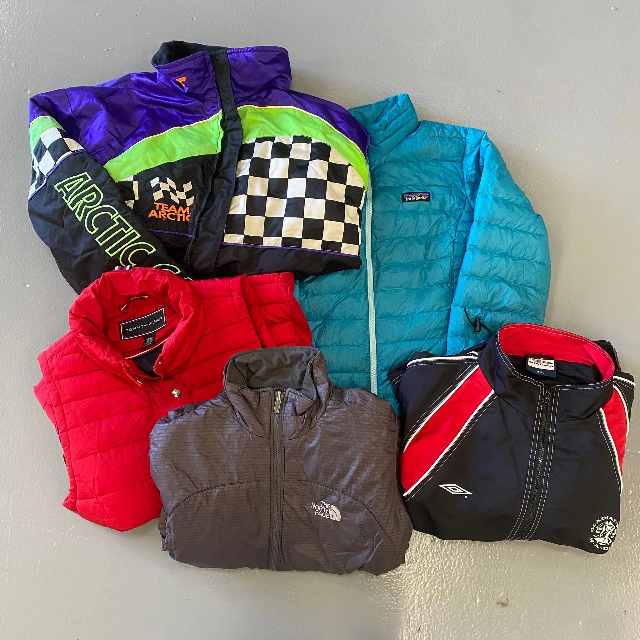 MIXED CATEGORY CLEARANCE BUNDLE 35 PCS - Image 5
